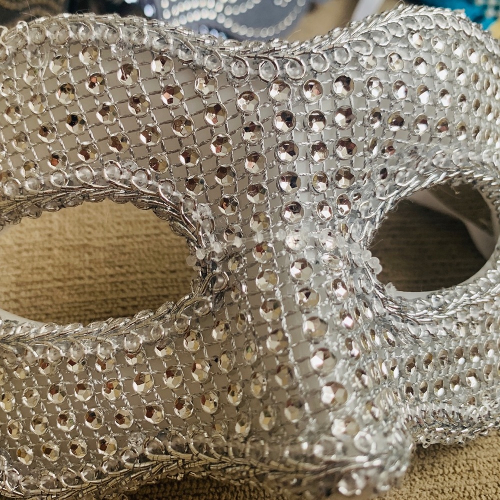 NWT Masks 🎭 - Picture 2 of 3
